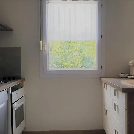 Agroparc-appartement Climatise 4 Pers Apartment